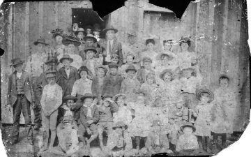 Group roughly 1900
